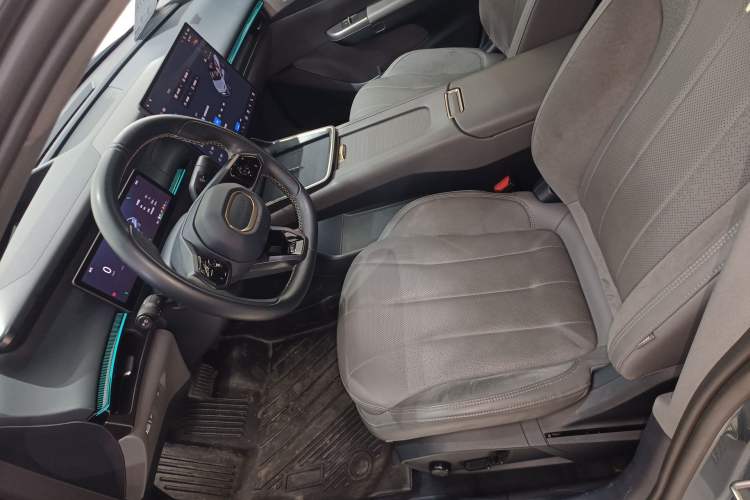 Used Lynk & Co 07 2024 EM-P 126 Long-Range Ultra