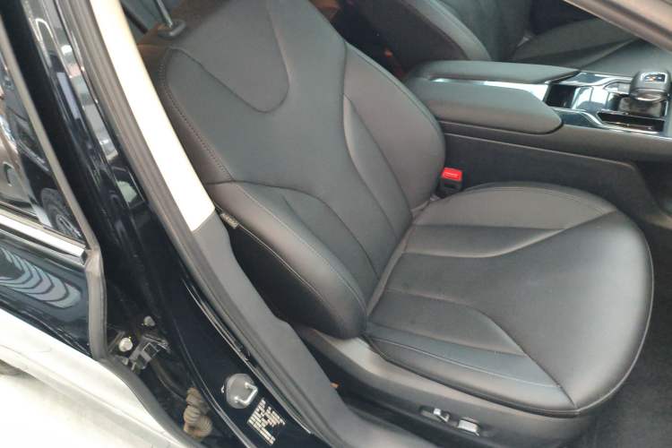 Used Hongqi E-QM5 2023 560km PLUS
