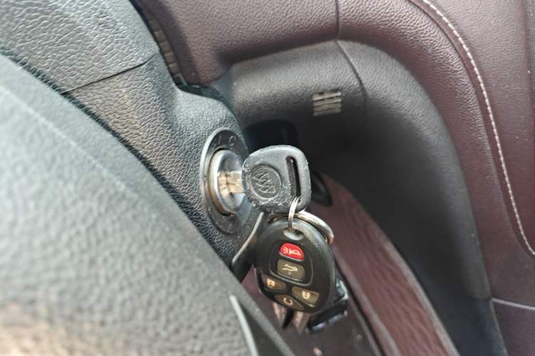 Used Buick Enclave 2014 3.6L Two-Wheel Drive Elite Comfort Version Vehicle Key