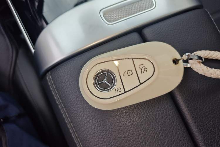 Used Mercedes-Benz C-Class 2023 C 260 L Sport Edition Vehicle Key