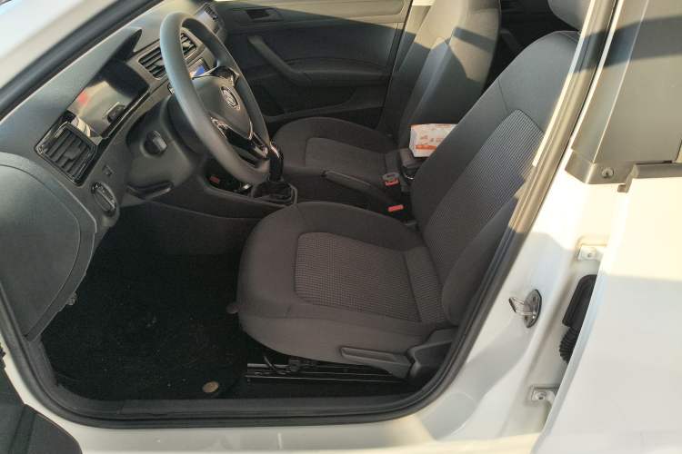 Used Volkswagen Santana 2016 1.6L Manual Fashion Edition Left Front Seat