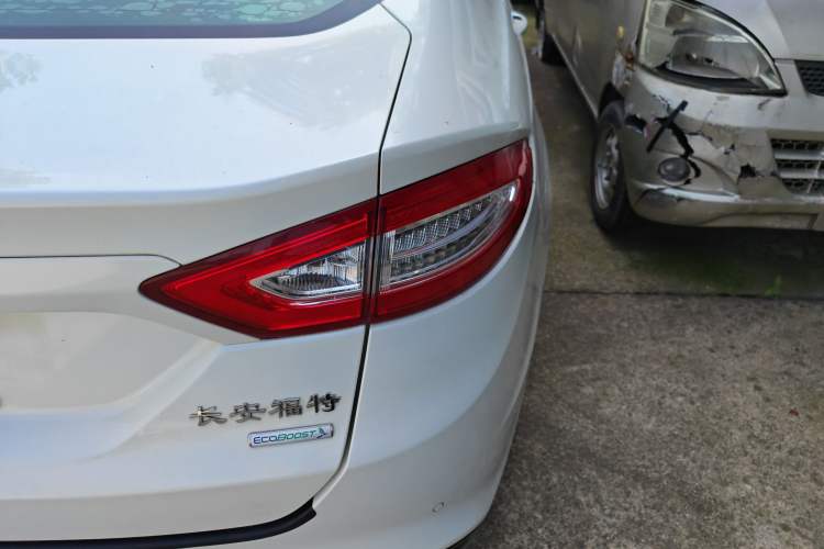 Used Ford Mondeo 2013 2.0L GTDi 200 Luxury Model