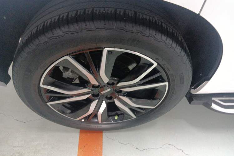 Used Wey VV7 2019 Upgraded Model 2.0T Flagship Version China VI