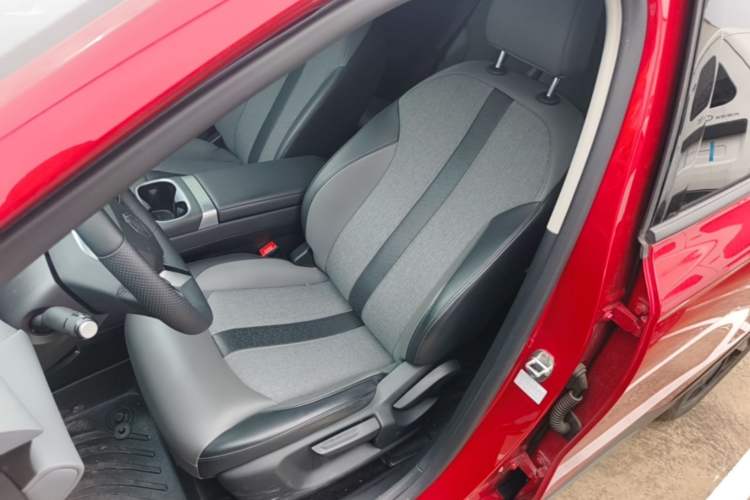 Used MG ES5 2025 425 Pro Rear-Drive Version Left Front Seat