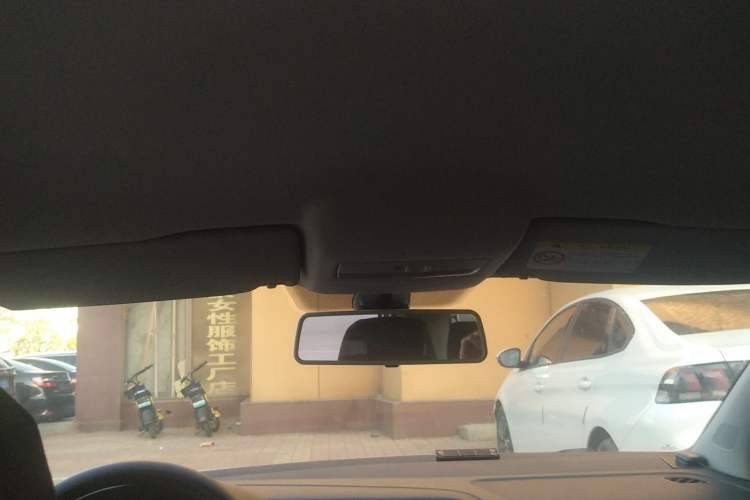 Used Volkswagen Polo 2014 1.6L Automatic Comfort Edition
