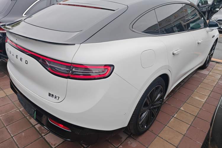 Used Hima Luxeed R7 2025 Range-Extended Version 251 km Max
