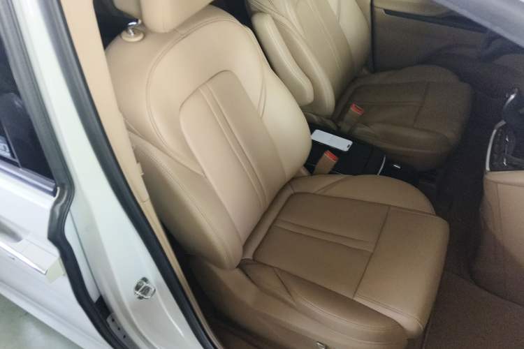 Used Buick GL8 2021 ES Landtrek 653T Luxury Model