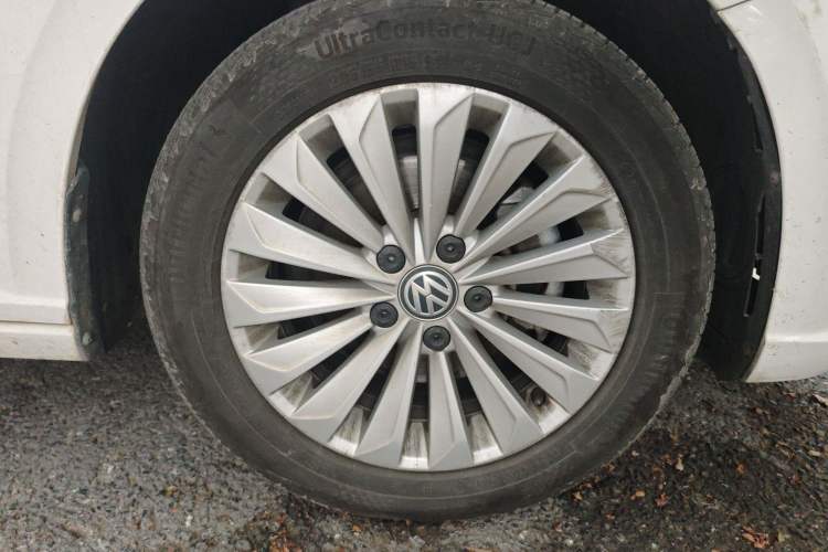 Used Volkswagen Lavida 2018 280TSI DSG Comfort Edition China V Standard Right Front Wheel Hub