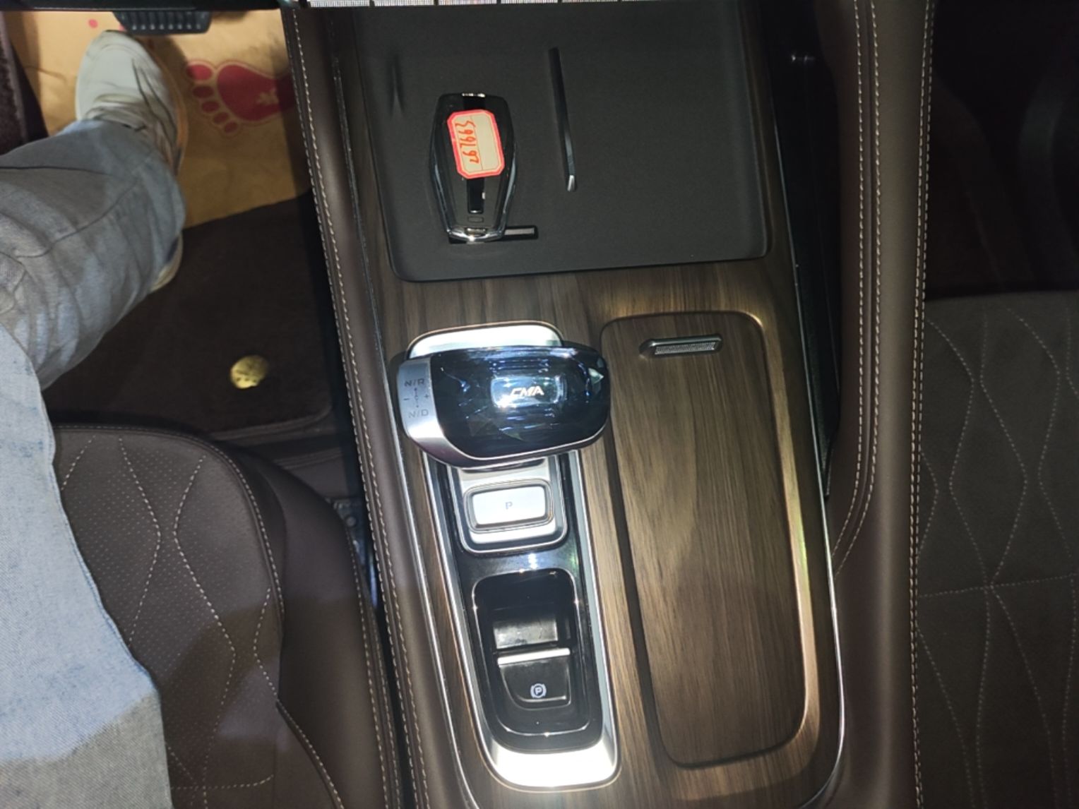 Geely Auto Monjaro L 2026 Model Oriental Yao 2.0TD Automatic Xiaohan Edition — снимка 16