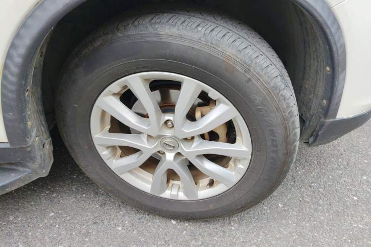 Used Nissan X-Trail 2017 2.0L CVT Comfort Edition 2WD Right Front Wheel Hub