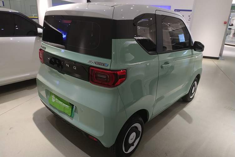 Used Wuling Hongguang MINIEV 2022 Macaron Premium Model – Lithium Iron Phosphate
