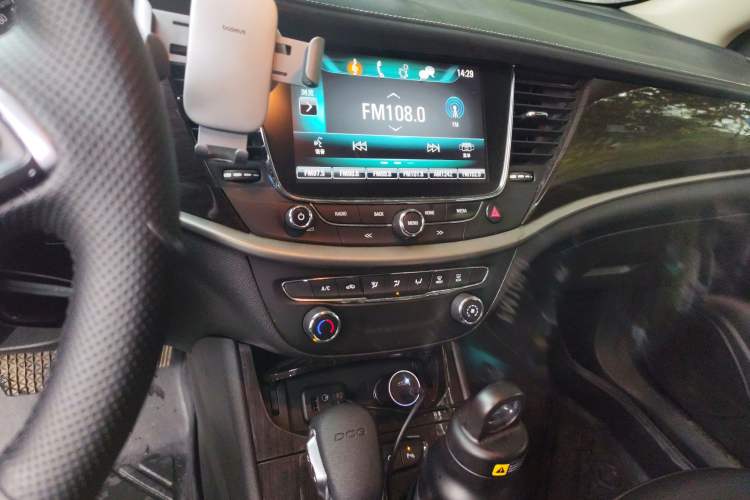 Used Buick Verano 2018 Sedan 20T Dual-Clutch Leading Model
