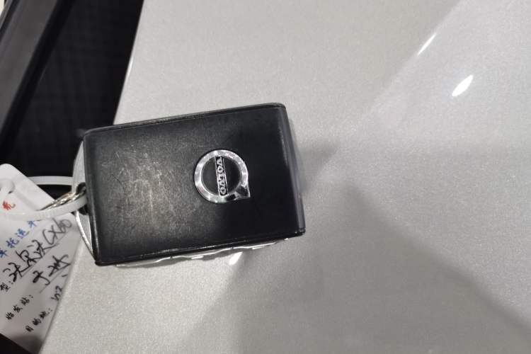 Used Volvo XC60 2023 B5 4x4 Smart Luxury Edition