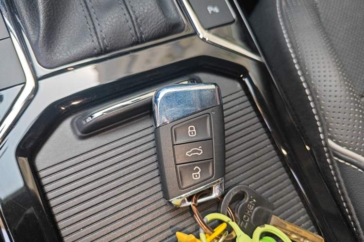 Used Volkswagen Passat 2022 330TSI Starry Luxury Edition Vehicle Key