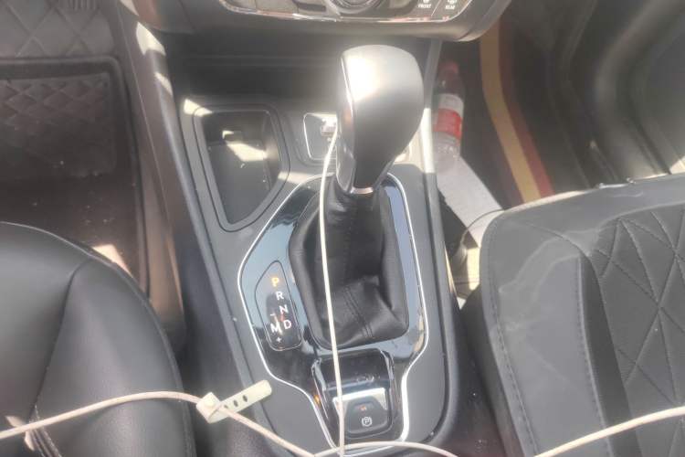 Used Jeep Cherokee 2020 2.0T Two-Wheel Drive Leading Edition Gear Lever