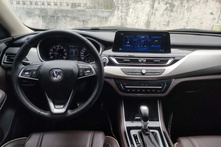 Used CHANGAN Raeton CC 2019 1.5T Automatic Haoya Edition Guangmang Model China VI Standard
