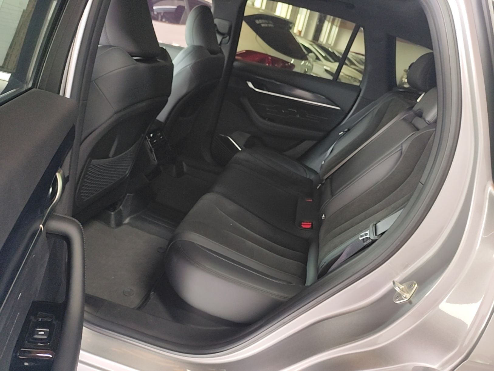 Geely Auto Monjaro L 2024 2.0TD High-Power Automatic Two-Wheel Drive Skyline Edition — снимка 20