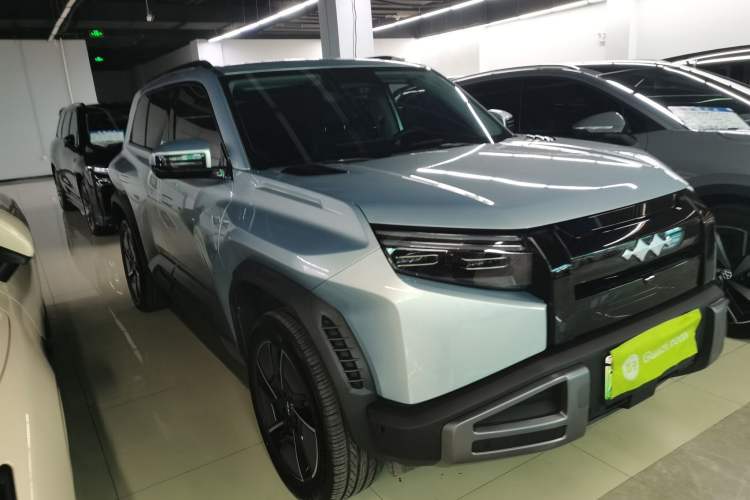 Used Formula Leopard Titanium 3 2025 501 km All-Wheel Drive Intelligent Driving Max Edition Front Right 45 Deg