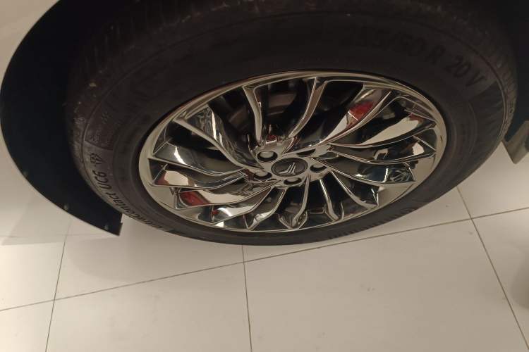 Used VOYAH Dream 2022 Low-Carbon Edition Dream+ Smart Enjoyment Package Right Rear Wheel Hub