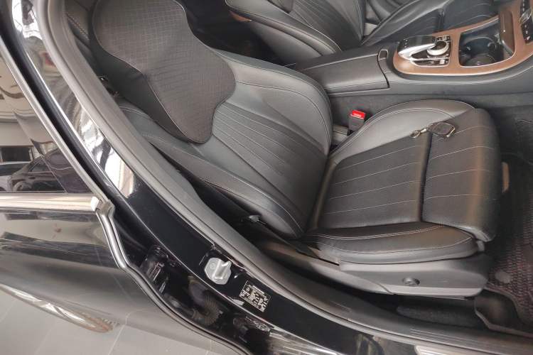 Used Mercedes-Benz E-Class 2018 Facelift E 200 L Right Front Seat