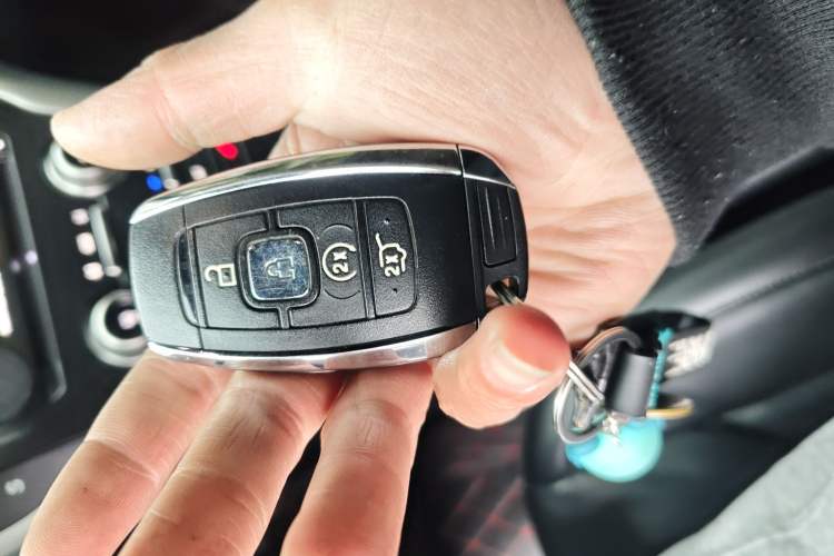 Used Lincoln MKC 2018 2.0T Two-Wheel Drive Deluxe Edition