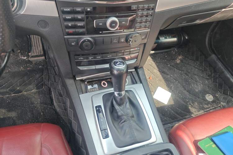 Used Mercedes-Benz E-Class 2010 E 260 CGI Coupe Gear Lever