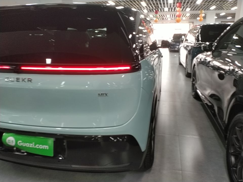 Zeekr MIX 2025 Intelligent Driving Version — снимка 9