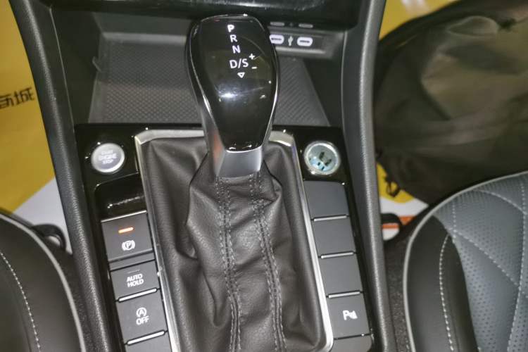 Used Volkswagen Sagitar 2023 300TSI DSG Excellence Edition
