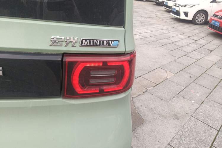 Used Wuling Hongguang MINIEV 2021 Macaron Premium Model – Lithium Iron Phosphate
