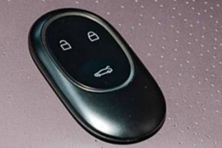 Used Nio ET5T 2023 75 kWh Touring Vehicle Key