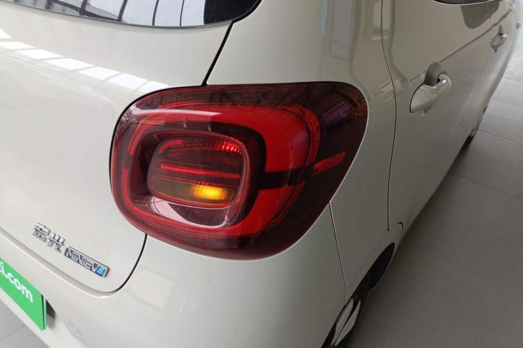 Used Wuling Hongguang MINIEV 2025 Four-Door Version Premium Edition
