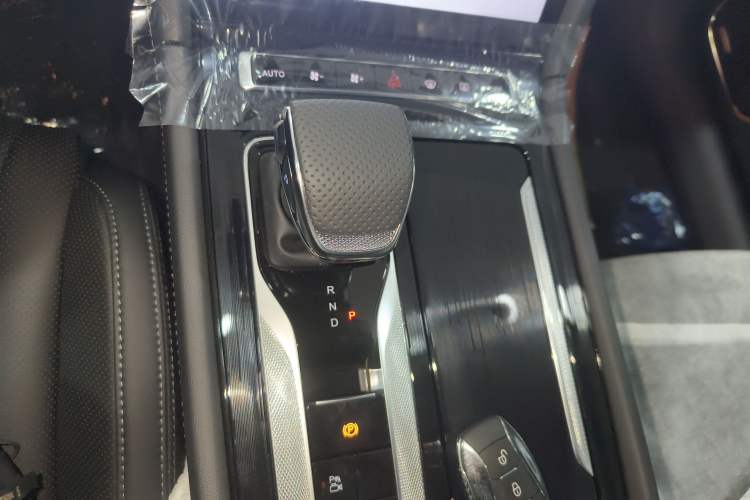 Used Hongqi H5 PHEV 2025 170 Super Hybrid Version