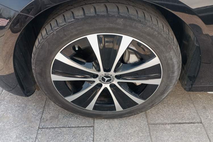 Used Mercedes-Benz E-Class New Energy 2022 Restyled E 350 e L Plug-in Hybrid Sports Sedan
