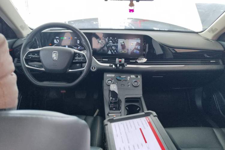 Used Bestune B70 2022 Third Generation 1.5T Automatic Enjoyment Version Center Console