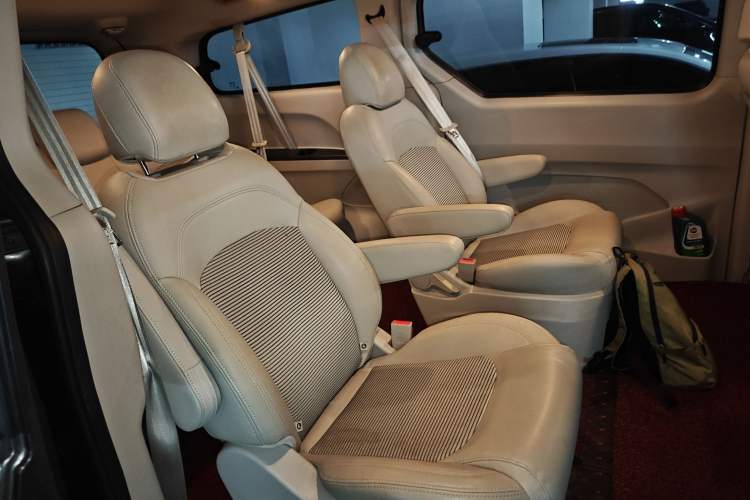 Used SAIC MAXUS G10 2018 PLUS 1.9T Manual Elite Edition Diesel
