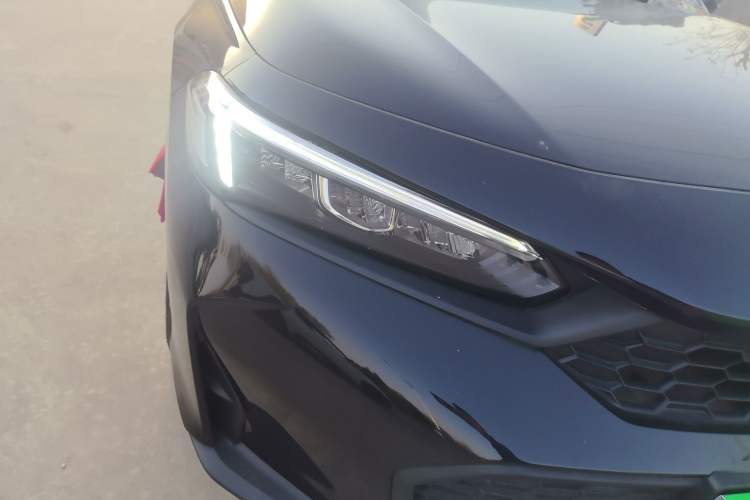 Used Honda Civic 2025 240TURBO CVT Smart & Fun Plus Right Front Headlight