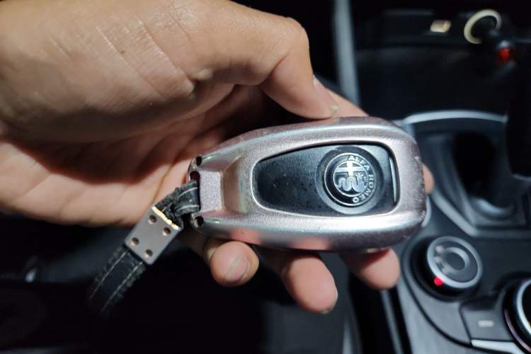 Used Alfa Romeo Stelvio 2017 2.0T 200HP Elite Edition Vehicle Key