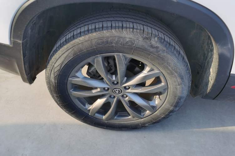 Used CHANGAN CS75 2021 Honor Million Edition 280T DCT Prestige Model
