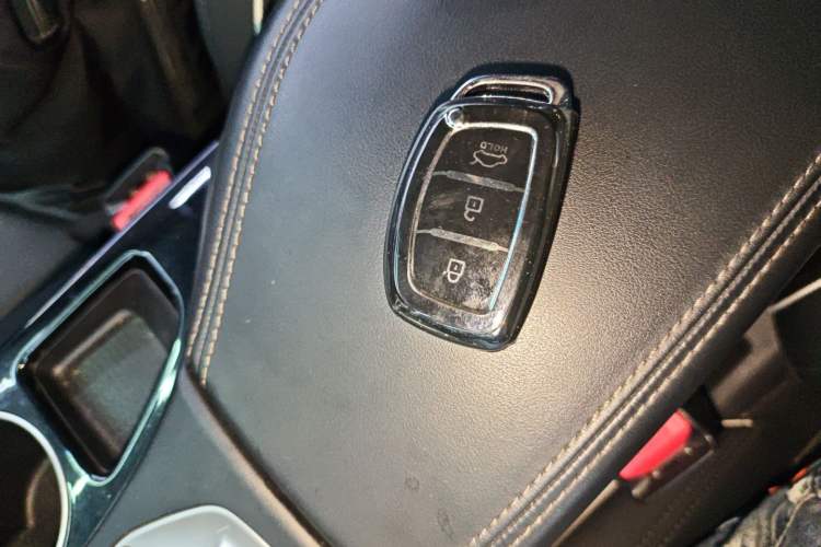 Used Hyundai Tucson 2019 280TGDi Dual-Clutch Two-Wheel Drive Fashion Edition China VI Standard