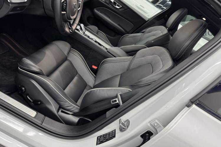 Used Volvo S60 2025 B5 Zhiya Sport Edition Left Front Seat