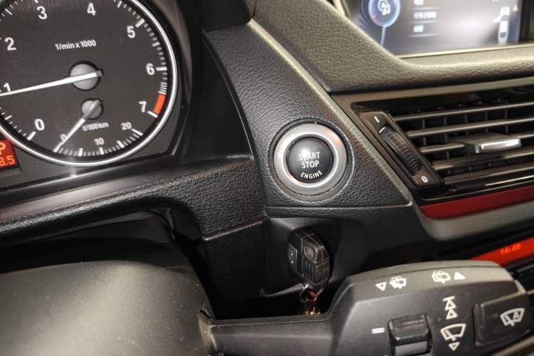 Used BMW X1 2015 sDrive18i Fashion Upgrade Edition