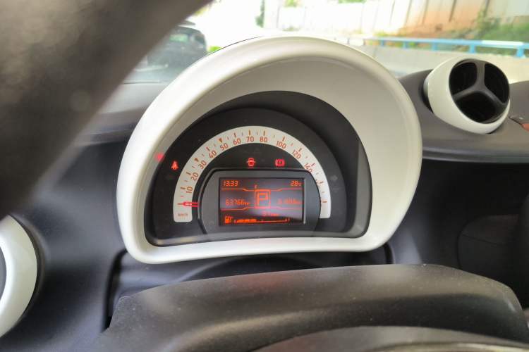 Used smart fortwo 2018 1.0L 52kW Hardtop Dynamic Version China V
