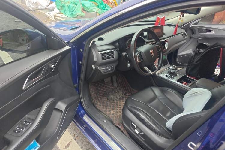 Used Hongqi H5 2022 Classic Model 1.8T Automatic Smart Connect Flagship Edition Driver Seat