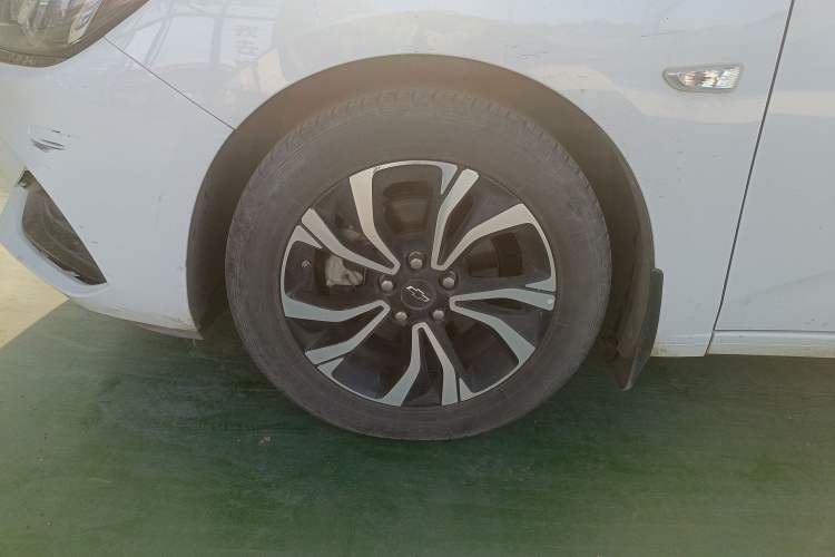 Used Chevrolet Monza 2019 RS 330T Automatic Comfort Edition China VI Standard Left Front Wheel Hub