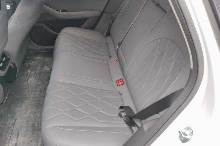 Used Geely Galaxy A7 2025 Model EM-i 70km Luxury Edition