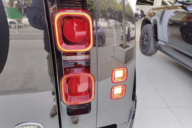 Used Land Rover Defender 2024 90 3.0T P400 HSE