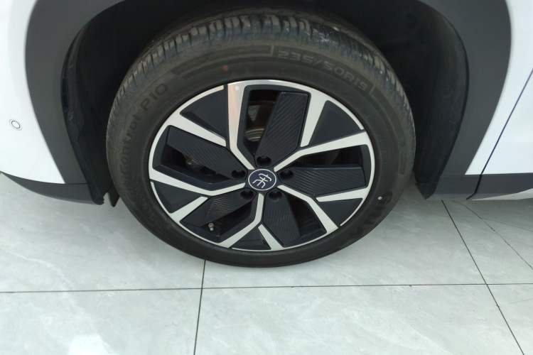 Used BYD Song L DM-i 2025 Intelligent Driving Version 160 km Beyond-Range Type