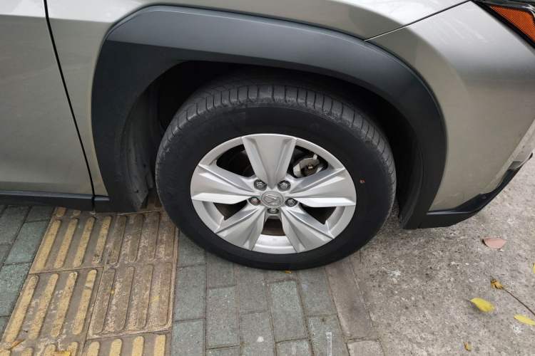 Used Lexus UX 2020 260h Explore-Cool Edition
