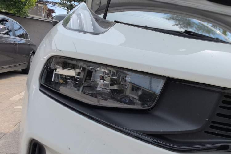 Used Lynk & Co 03 2019 2.0TD Automatic Trend Edition Right Front Headlight