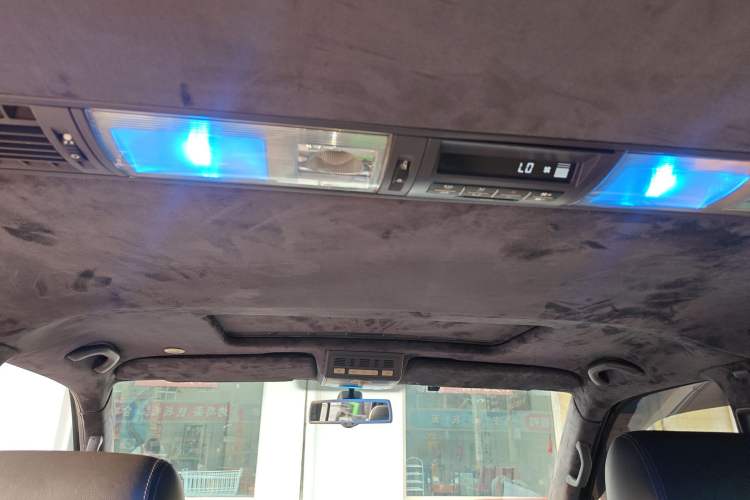 Used Volkswagen Multivan 2014 2.0 TSI Four-Wheel-Drive Executive Edition
